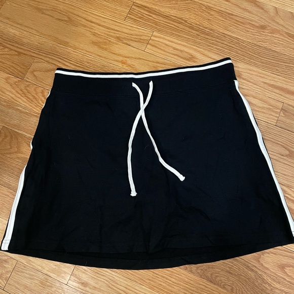 Tell Gear sports skort size medium - Picture 2 of 5